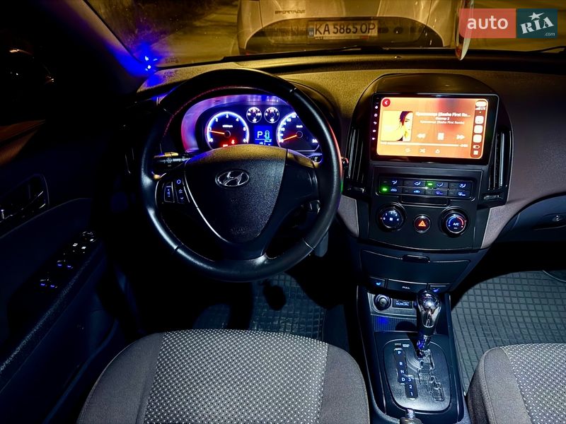 Универсал Hyundai i30 2011 в Киеве фото 13 Универсал Hyundai i30 2011 в Киеве