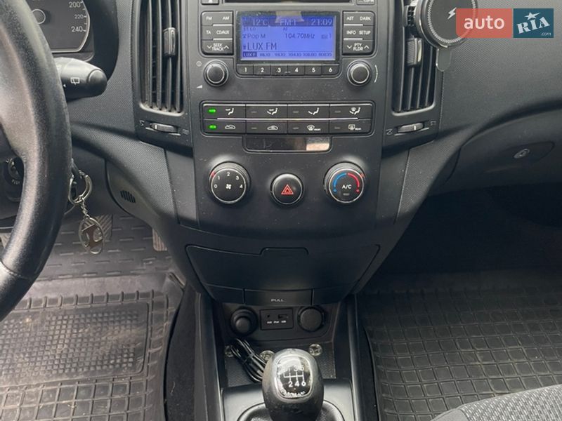Хэтчбек Hyundai i30 2011 в Львове фото 7 Хэтчбек Hyundai i30 2011 в Львове