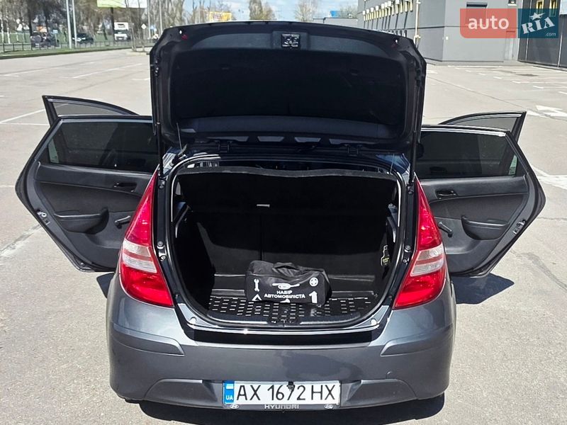 Хэтчбек Hyundai i30 2011 в Киеве фото 18 Хэтчбек Hyundai i30 2011 в Киеве