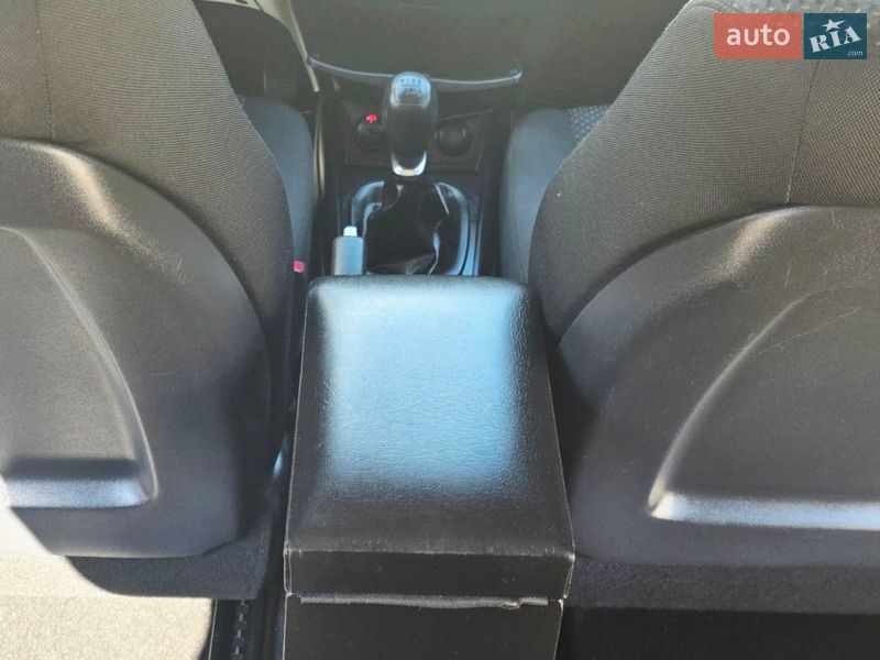 Хэтчбек Hyundai i30 2011 в Киеве фото 93 Хэтчбек Hyundai i30 2011 в Киеве