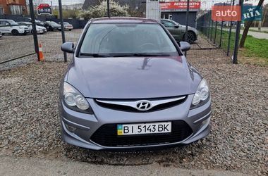 Хэтчбек Hyundai i30 2011 в Полтаве