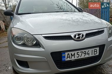 Хэтчбек Hyundai i30 2008 в Житомире