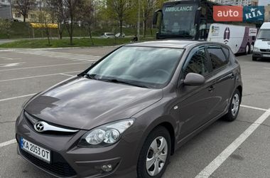 Хетчбек Hyundai i30 2011 в Києві