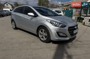 Универсал Hyundai i30 2016 в Житомире