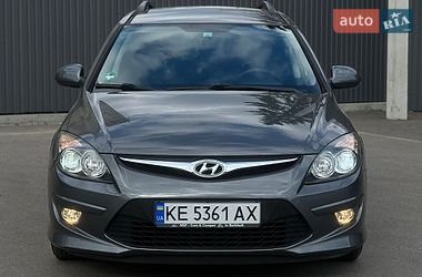 Универсал Hyundai i30 2010 в Днепре