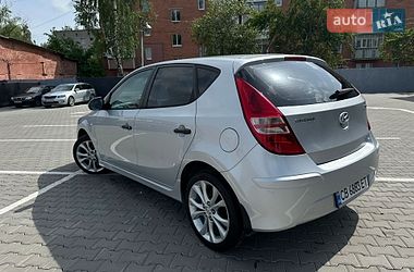 Хэтчбек Hyundai i30 2011 в Нежине