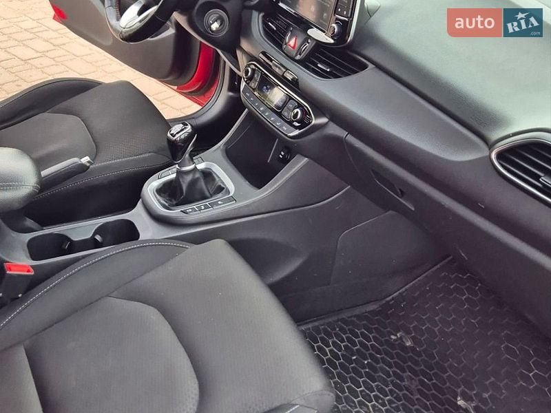 Универсал Hyundai i30 2018 в Львове