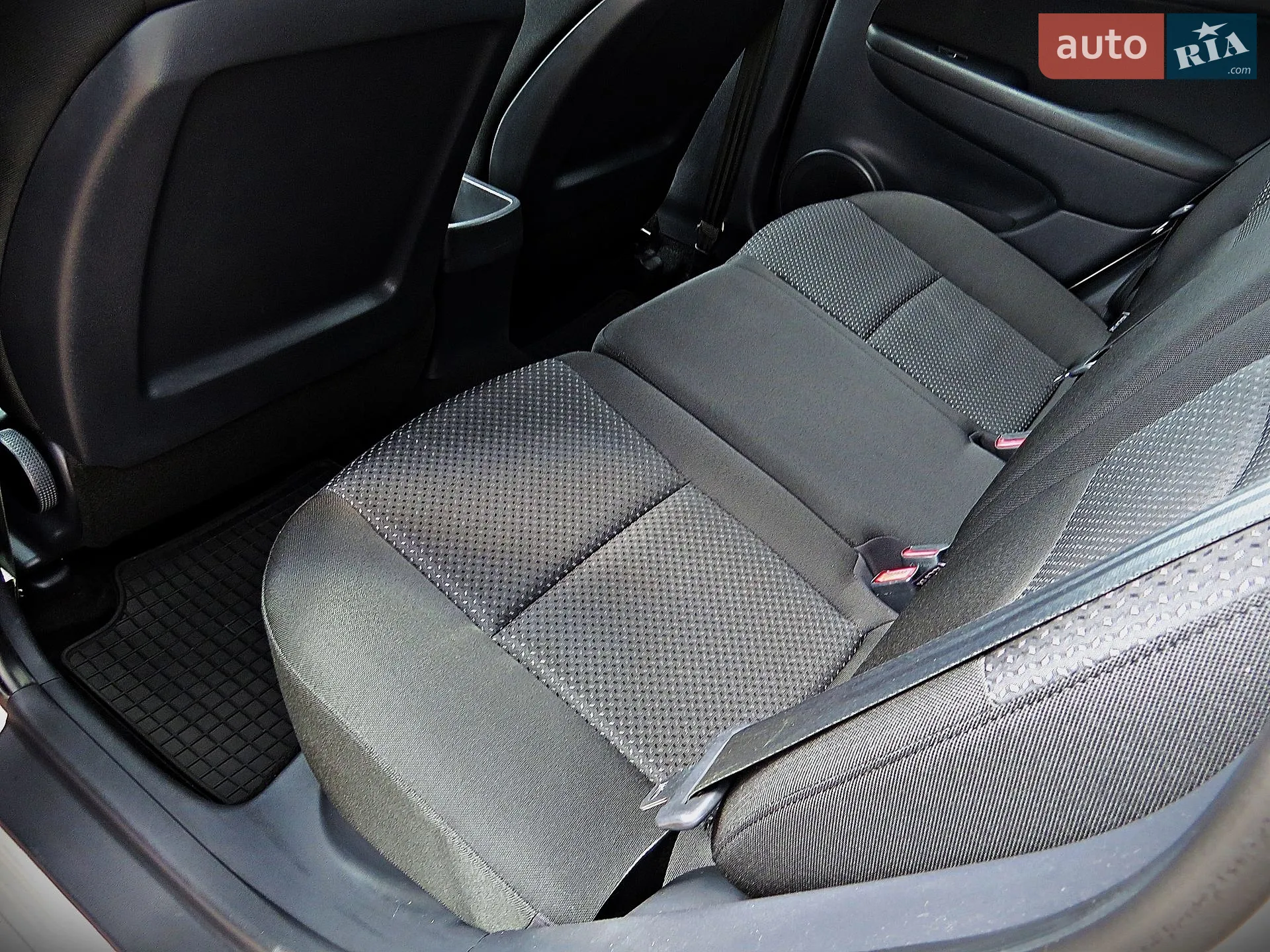 2010 Hyundai i30 - мініатюра 12