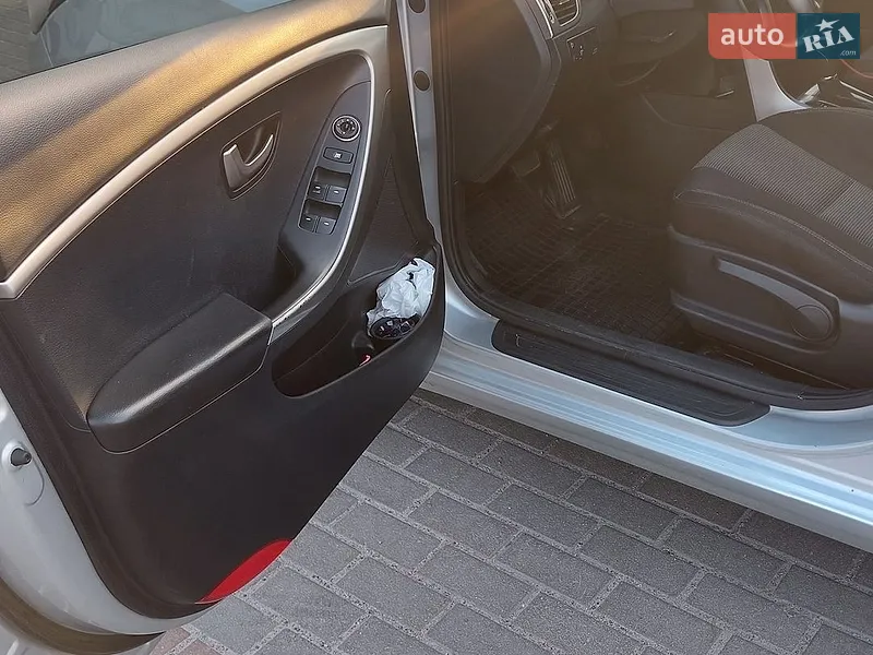 Hyundai i30 2014 VIN TMAD251UBEJ236211 фото оголошення 8 з 45