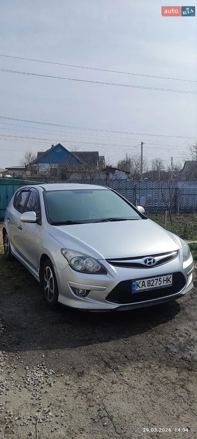 2011 Hyundai i30 - фото 1