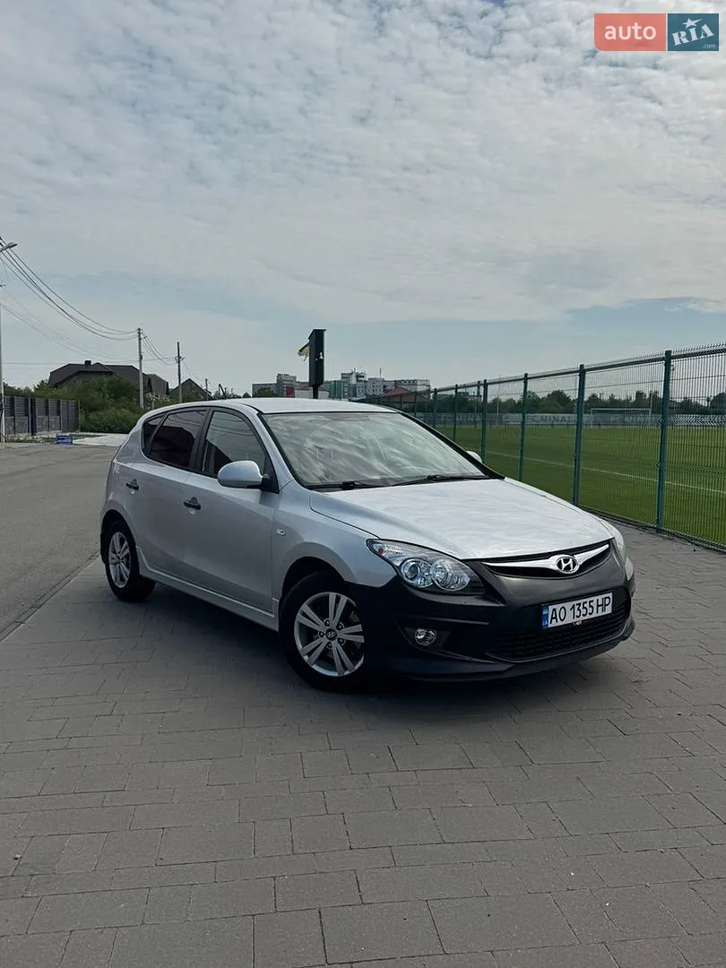 2011 Hyundai i30 - фото 1