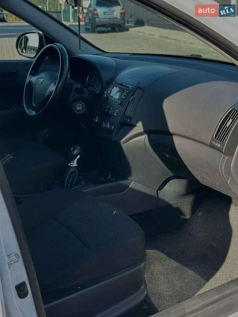 2010 Hyundai i30 - мініатюра 13