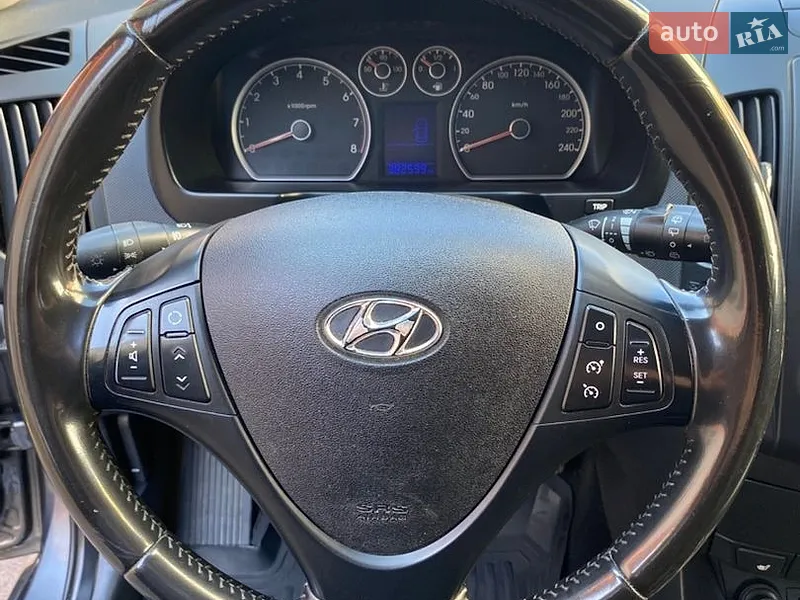 Hyundai i30 2011