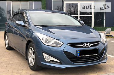 Седан Hyundai i40 2011 в 