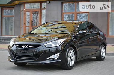 Седан Hyundai i40 2015 в 