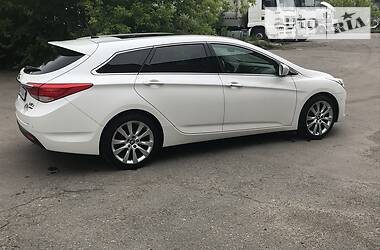 Универсал Hyundai i40 2012 в Ровно