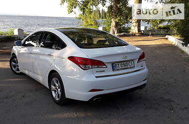 Седан Hyundai i40 2012 в Новой Каховке