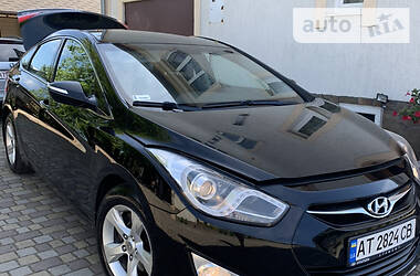 Седан Hyundai i40 2013 в Стрые