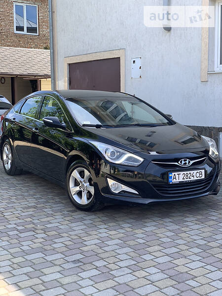 Седан Hyundai i40 2013 в Стрые