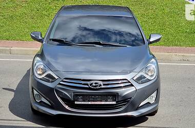 Седан Hyundai i40 2012 в Киеве