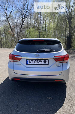 Универсал Hyundai i40 2013 в Калуше