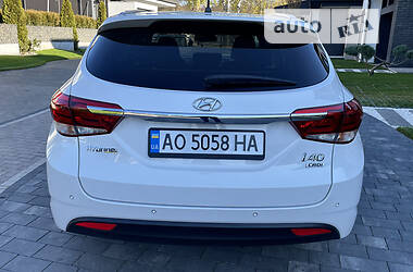 Універсал Hyundai i40 2017 в Ужгороді