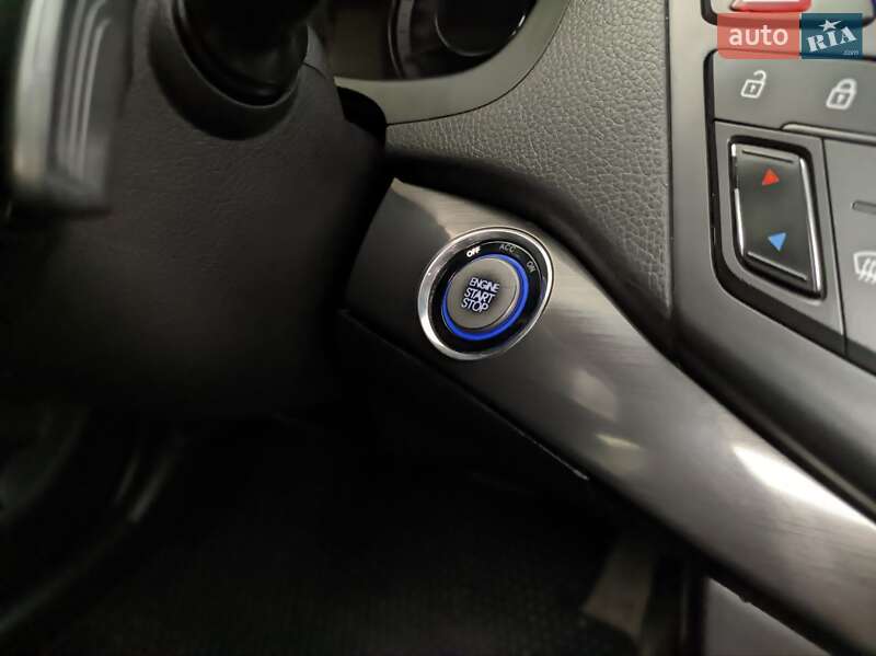 Универсал Hyundai i40 2011 в Дубно