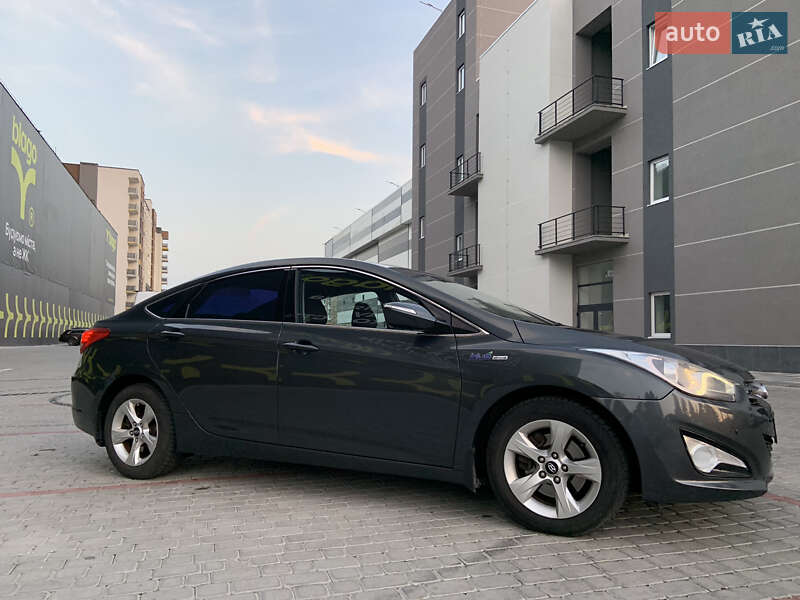 Седан Hyundai i40 2011 в Ивано-Франковске фото 5 Седан Hyundai i40 2011 в Ивано-Франковске
