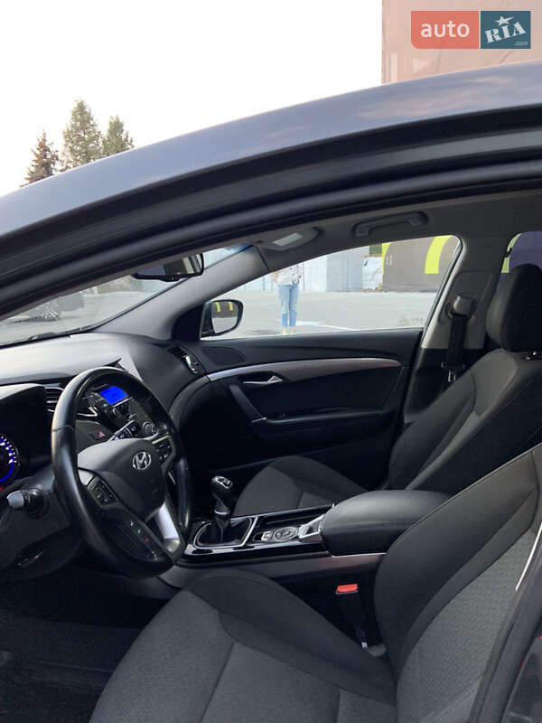 Седан Hyundai i40 2011 в Ивано-Франковске фото 13 Седан Hyundai i40 2011 в Ивано-Франковске