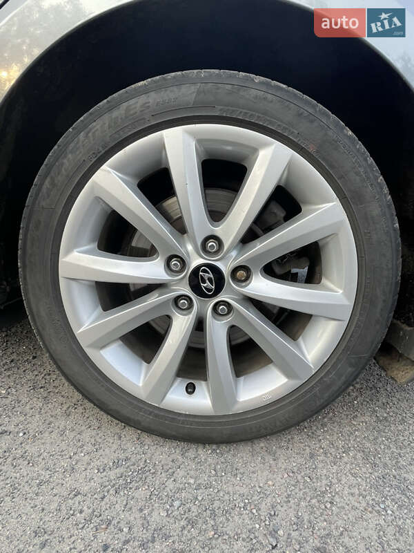 Универсал Hyundai i40 2011 в Маневичах