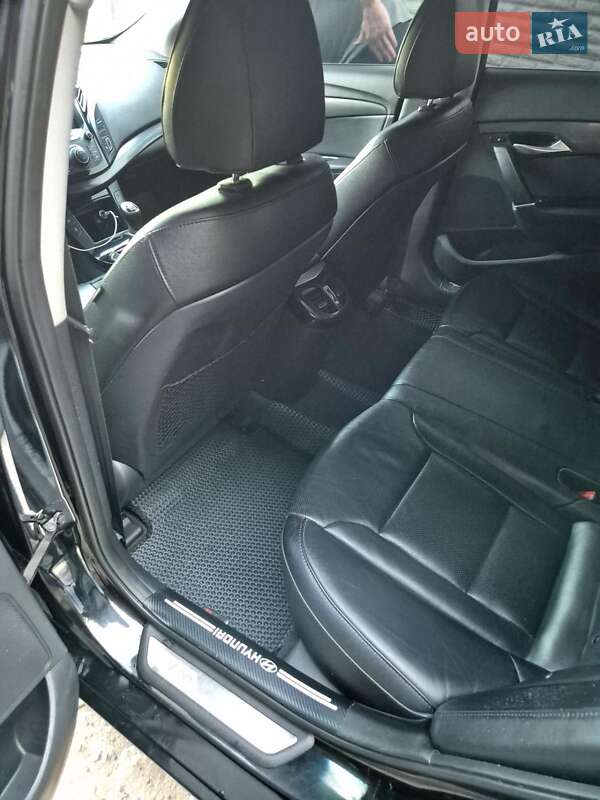 Універсал Hyundai i40 2011 в Кривому Розі