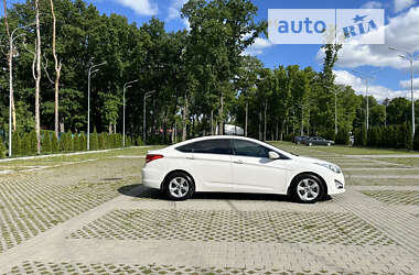 Седан Hyundai i40 2013 в Харкові