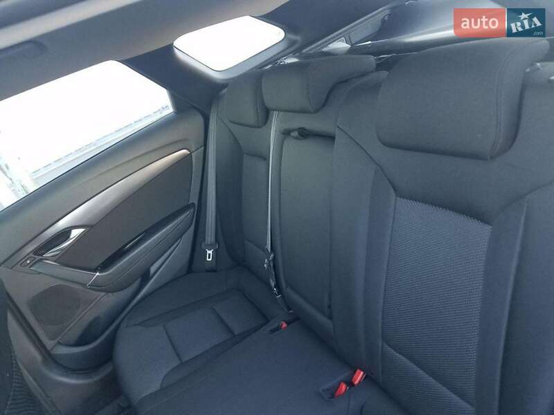 Универсал Hyundai i40 2011 в Хусте