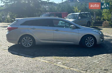 Универсал Hyundai i40 2011 в Золочеве