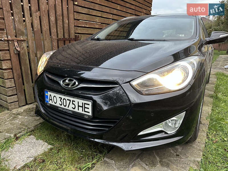 Универсал Hyundai i40 2011 в 