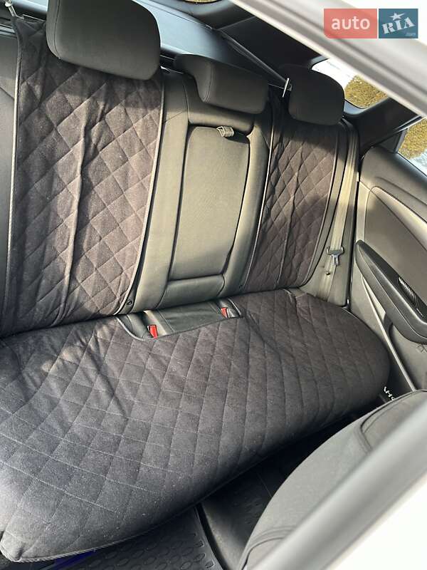 Универсал Hyundai i40 2012 в Нетешине