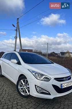 Універсал Hyundai i40 2011 в Ужгороді