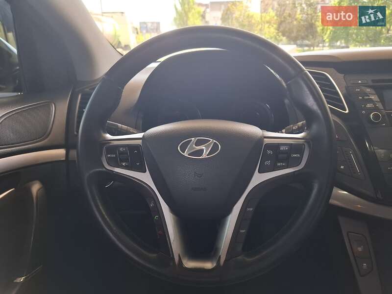 Универсал Hyundai i40 2012 в Николаеве