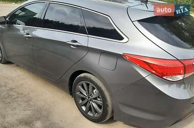 Универсал Hyundai i40 2012 в 