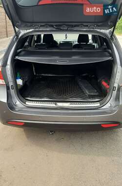 Универсал Hyundai i40 2012 в 