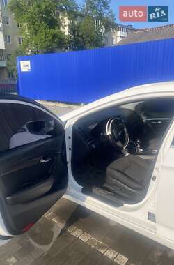 Универсал Hyundai i40 2012 в 