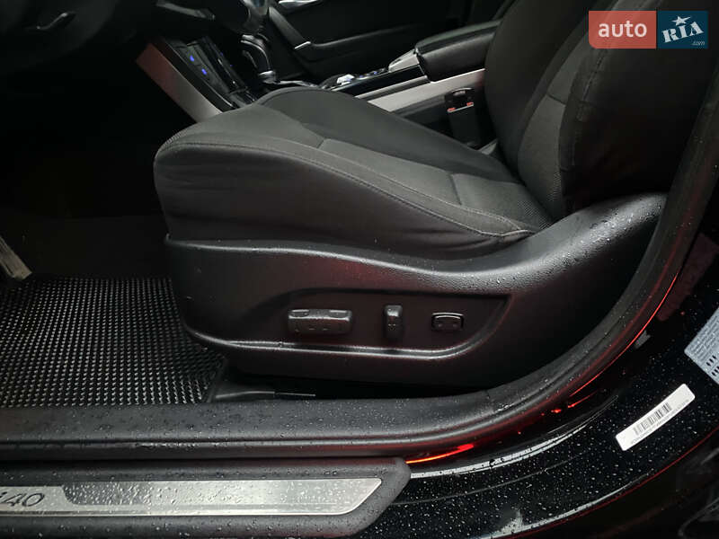 Универсал Hyundai i40 2013 в Львове