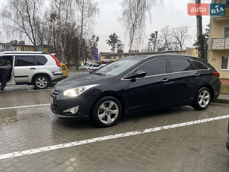 Универсал Hyundai i40 2013 в Львове