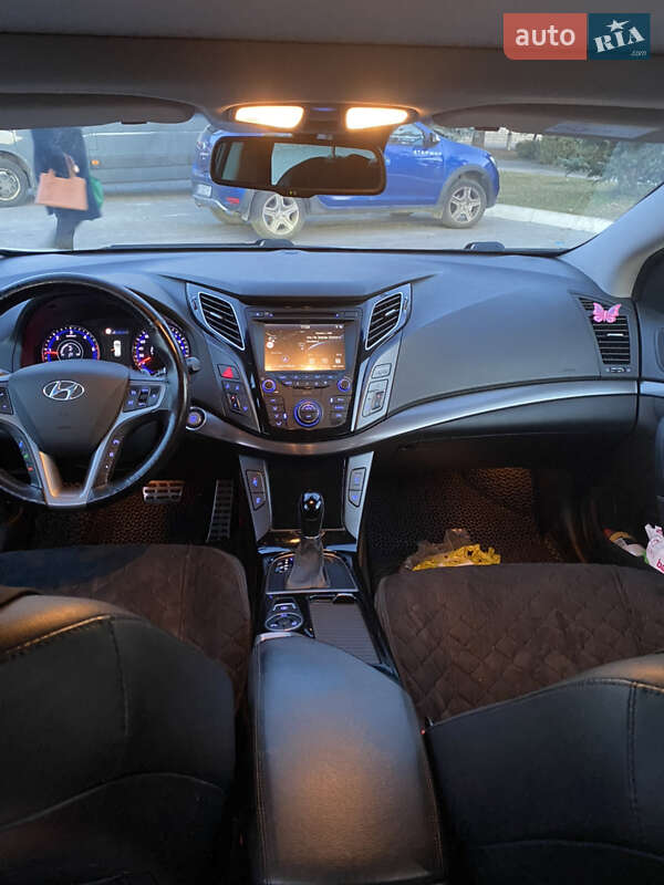 Универсал Hyundai i40 2015 в Вараше