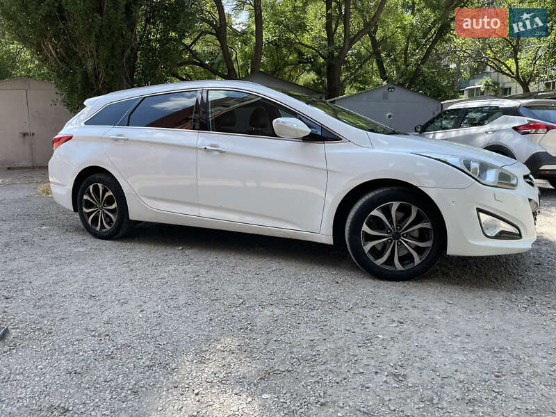 Универсал Hyundai i40 2012 в Одессе