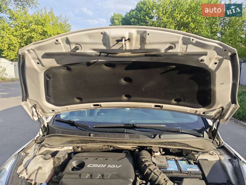 Универсал Hyundai i40 2014 в Днепре фото 33 Универсал Hyundai i40 2014 в Днепре