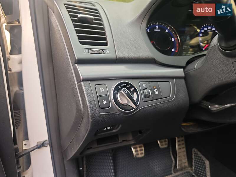 Универсал Hyundai i40 2014 в Днепре фото 47 Универсал Hyundai i40 2014 в Днепре