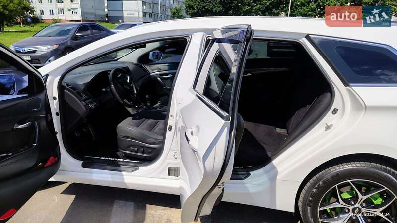 Универсал Hyundai i40 2012 в Нетешине