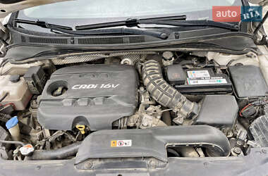 Универсал Hyundai i40 2012 в 