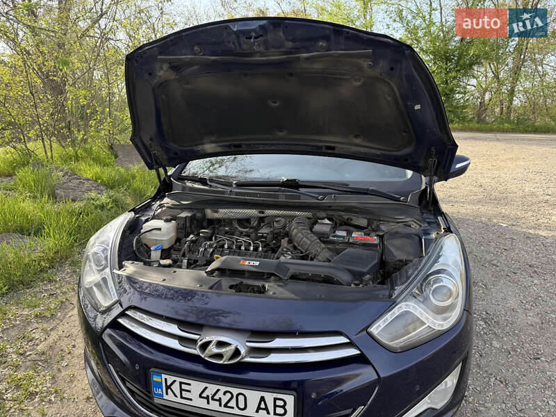 Седан Hyundai i40 2011 в Кривом Роге